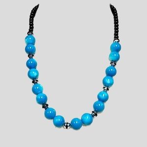 Vintage 1970s Boho Turquoise Glass Bead Necklace
